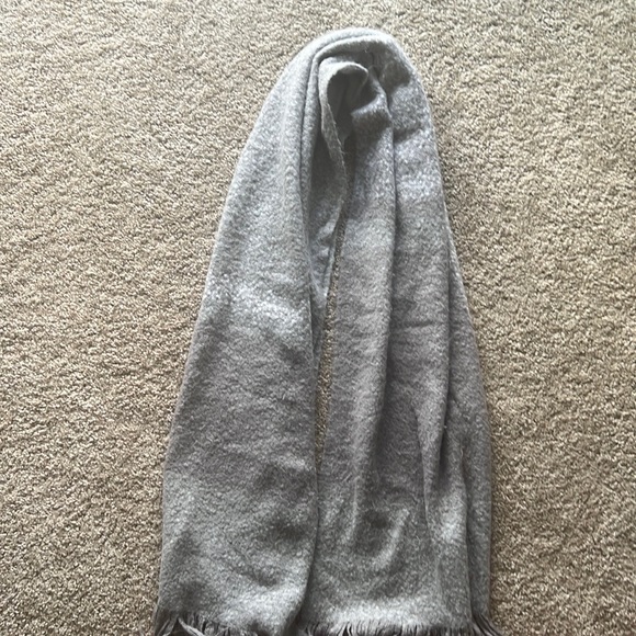 Winter flannel scarf - Picture 2 of 2